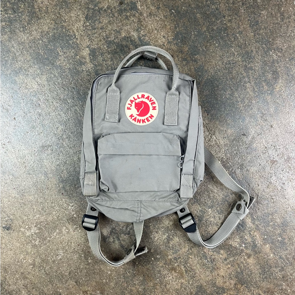 Fjallraven Kanken Mini Packpack